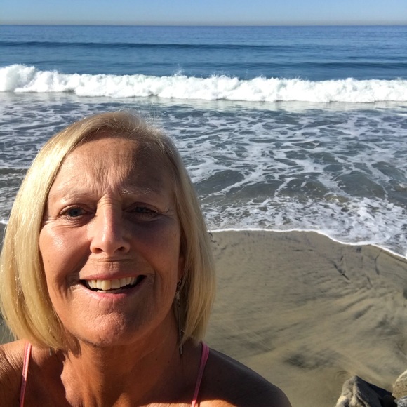 Meet your Posher, Louise - Picture 1 of 1